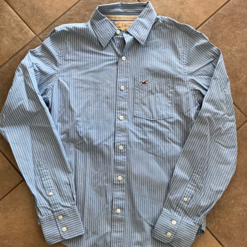 Hollister button down size small